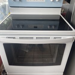 White 30” GlassTop Whirlpool Electric Stove FOR SALE!!!!