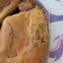 Vintage 1930s softball MIT.  