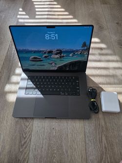 Apple MacBook Pro 16" November2023 (M3 Pro, 36GB Ram, 1TB SSD)