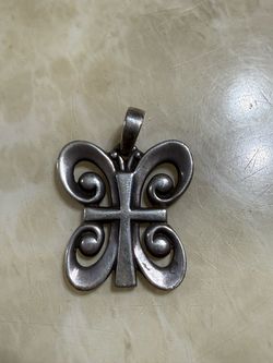 James Avery retired resurrection cross