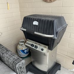 10 Year Old BroilMaster BBQ 