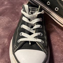 Sz2.5kid Converse All⭐Star Black & White Sneakers Size 2.5Junior