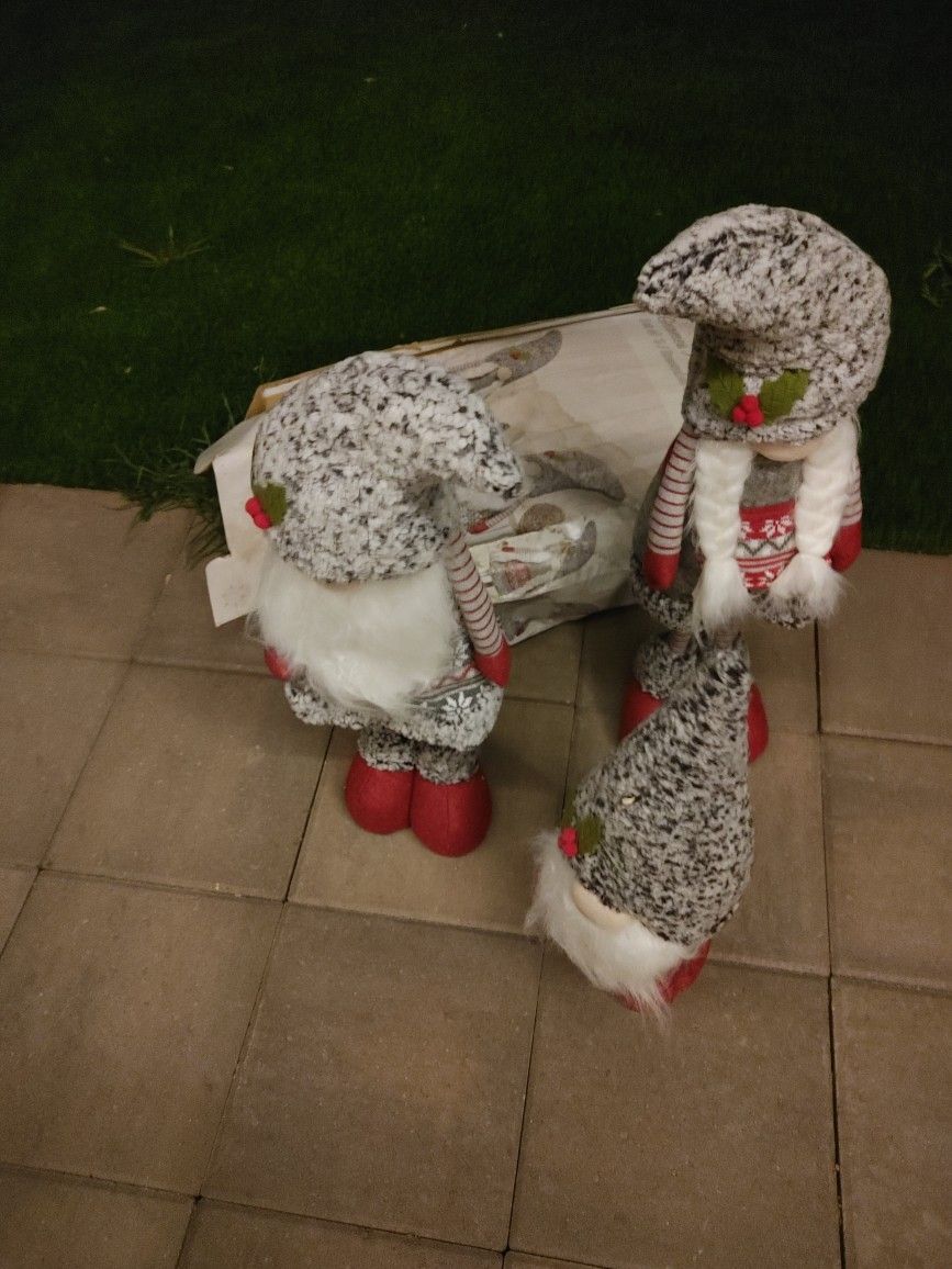 Dancing Christmas Gnomes