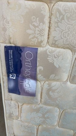 Full-size mattress in excellent condition for free