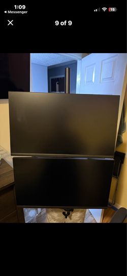Dell monitor with vertical stand