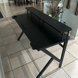 Gaming Desk (will be thrown away by next Thursday)