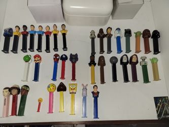 37 Pez Dispensers Including 15 Star Wars 8 Star Trek 3 Stranger Things 2 Super Mario Etc