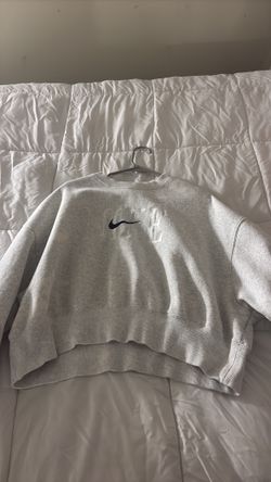Nike sweatshirt