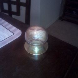Frank Robinson Autographed Baseball 