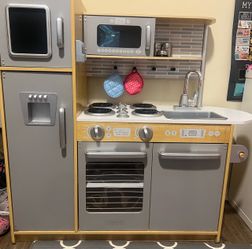 KidKraft Large Play Kitchen Set