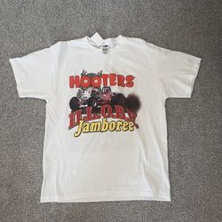 Vintage Hooters Graphic Shirt 