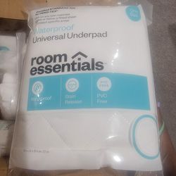 Room Essentials Universal Waterproo