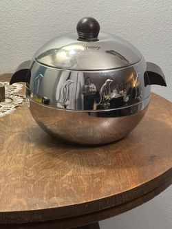 Vintage West Bend Penguin Hot And Cold Server