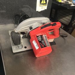 Milwaukee Circular Saw 