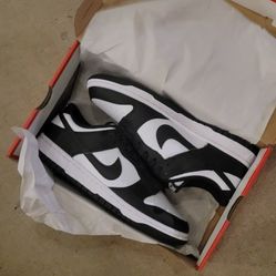 Panda Dunk Nike Sz 9