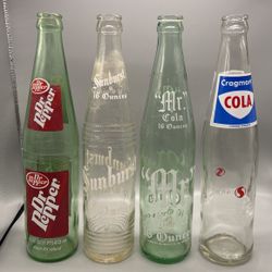 Vintage Lot of 4 Glass Bottles 16oz with Advertisement 