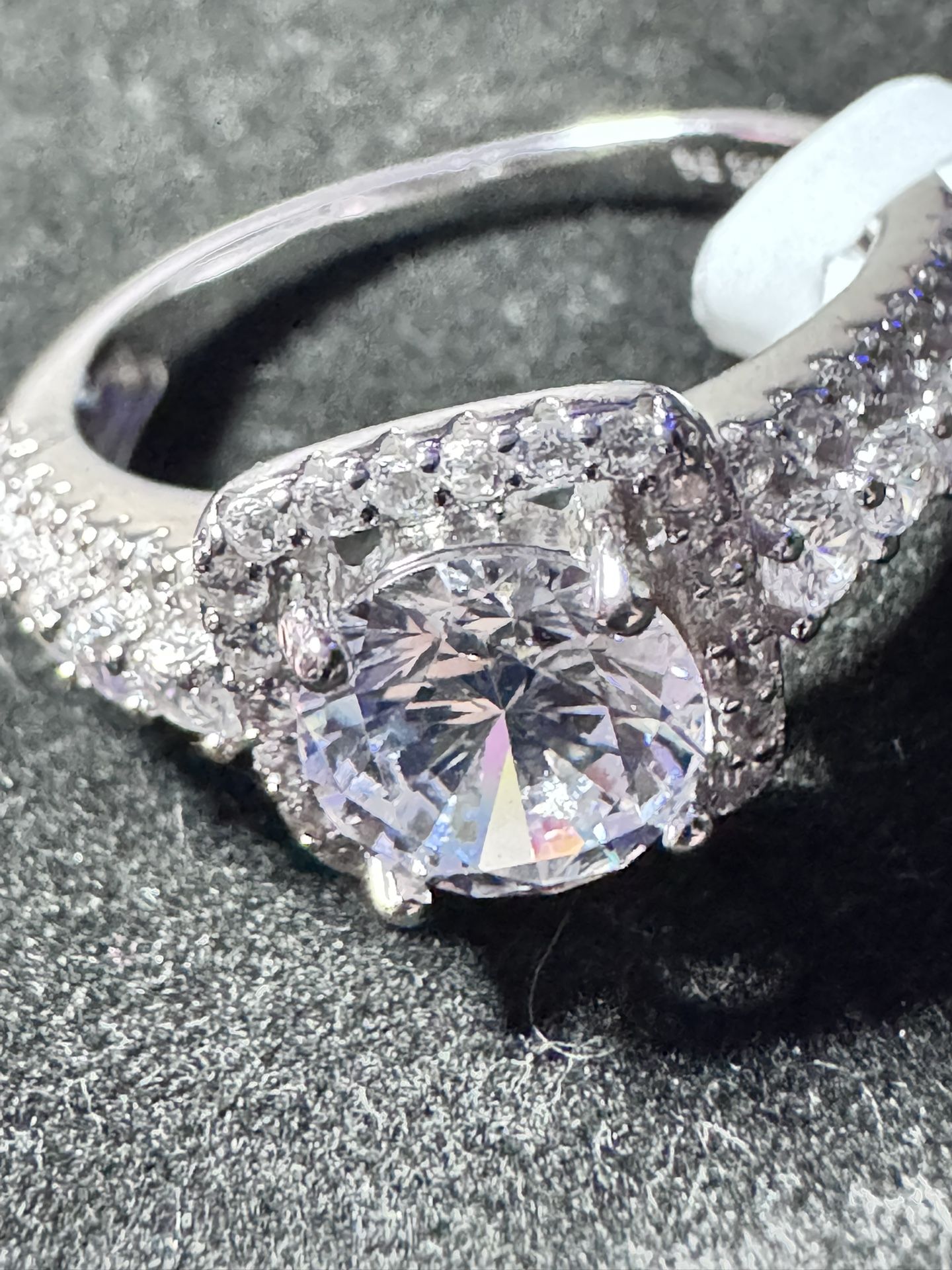 Sliver 925 Woman’s Halo Mossinate Diamond Ring