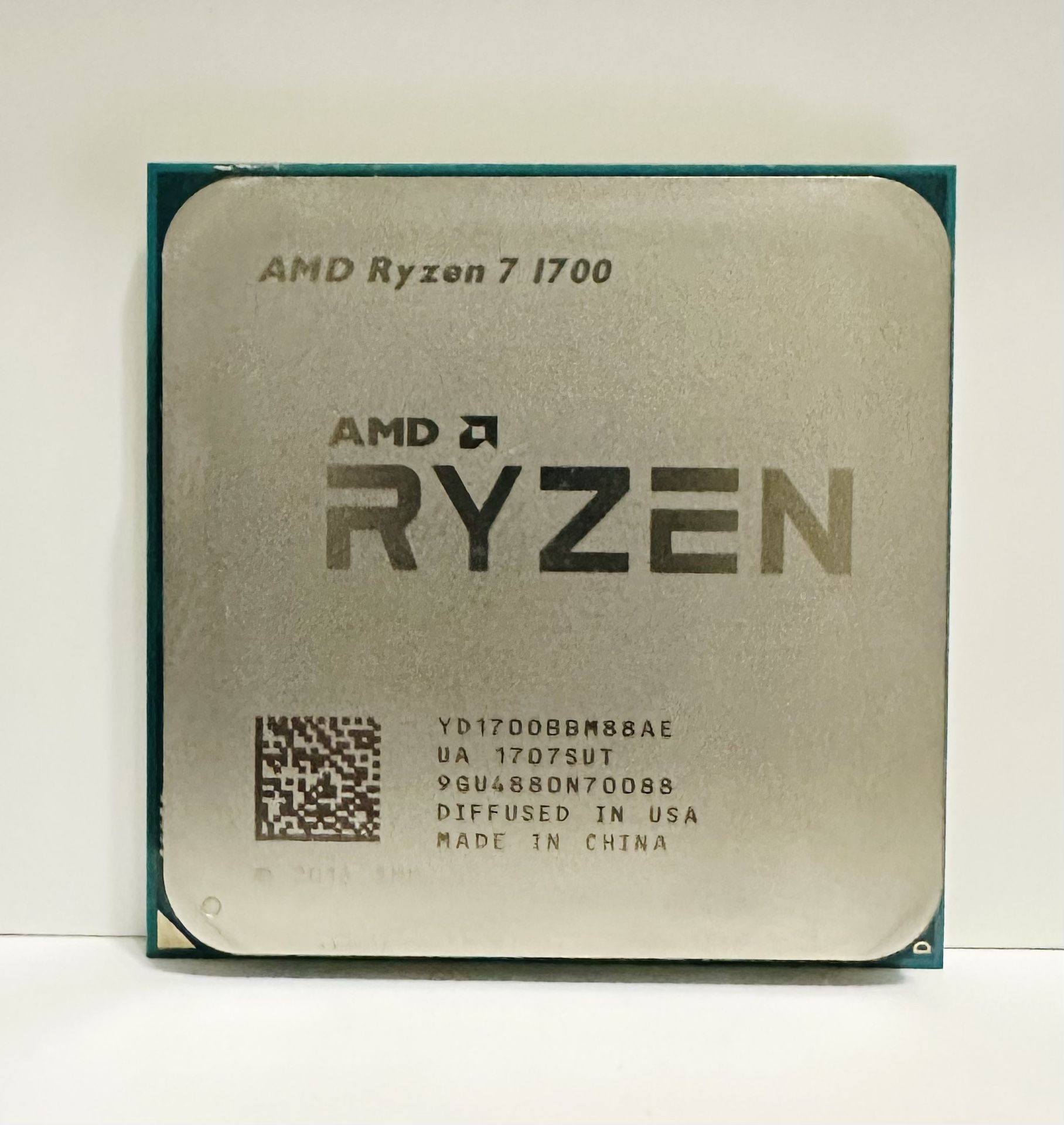 AMD RYZEN 7 1700 8-Core 3.0 GHz (3.7 GHz Turbo) Socket AM4 65W Desktop Processor. Fully Tested!