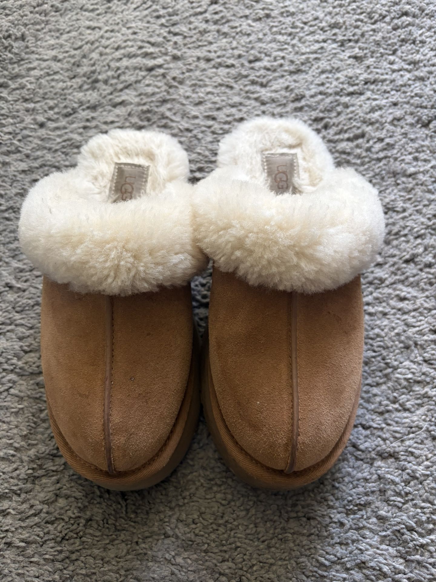 UGGS Size 6