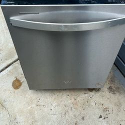 Whirl Pool Dish Washer