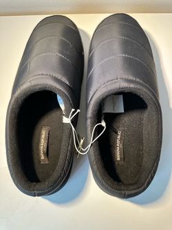 Banana Republic Quilted Slip-On Slippers