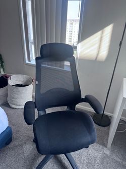 Office chair headrest