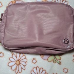 Lululemon Fanny Brown