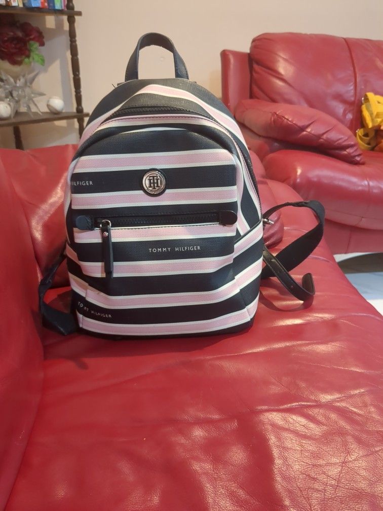 Tommy Hilfiger Backpack Medium Size