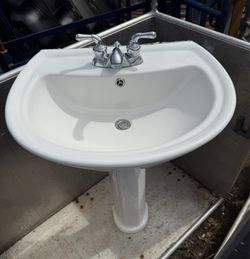 Pedestal Sink