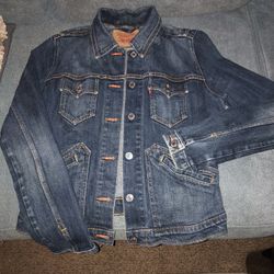Women’s Size Small Levi’s Jacket