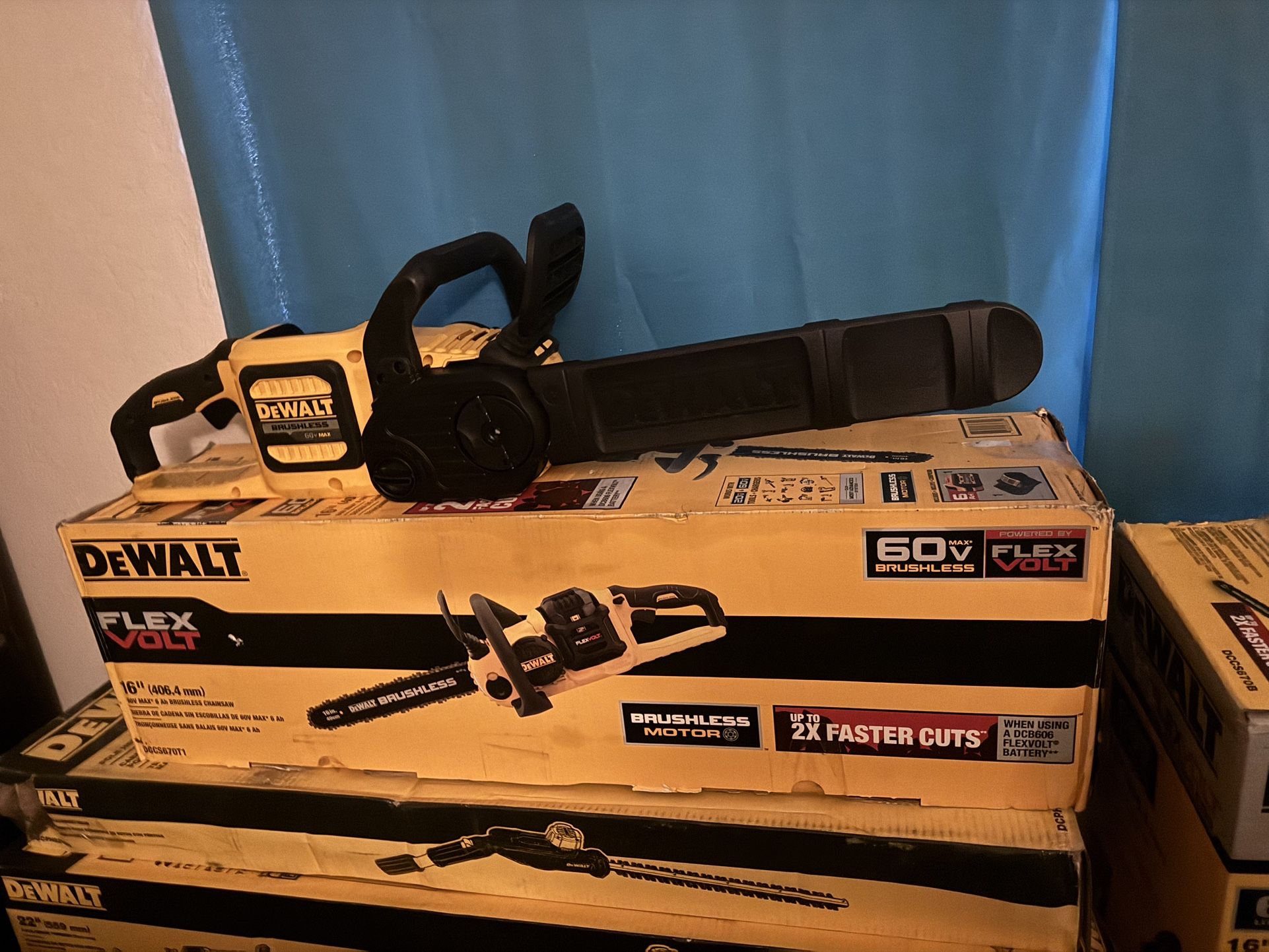 Dewalt 60v 16 In Chainsaw Tool-only