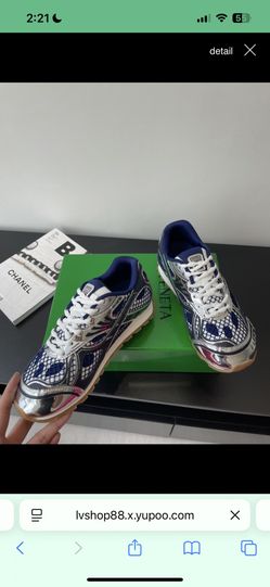 Bottega Veneta Orbit - Dark Blue