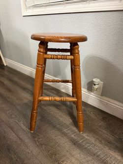 Wood stool