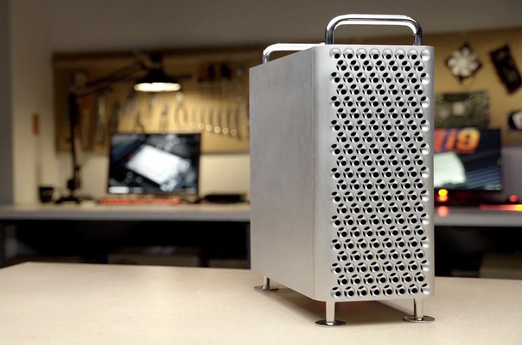 Mac Pro Dune Case With Dice-Y And Standard Grills As Pictured - Brand New In Sealed Box (Non Apple Mac Unit)