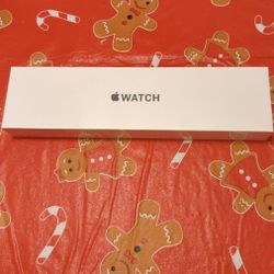 Apple Watch SE 1st Generation 40mm with Gold Aluminum Starlight Sport Band