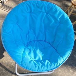 Oversize Folding Saucer Padded Moon Chair Comfort Sky Blue/ excellent condition