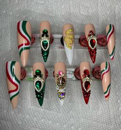 Press On Nails