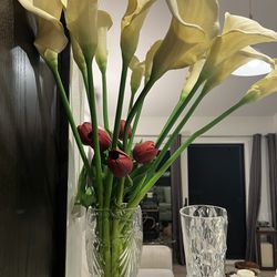 Flower Vase With Flower 