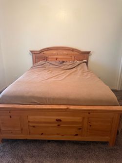 Queen bedroom set