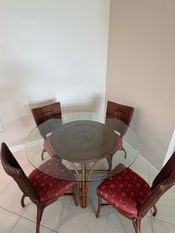 Tommy Bahamas Table and Chairs