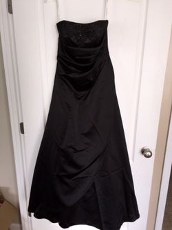 Formal long strapless dress size 6