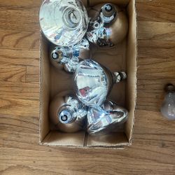 Free 6 Clear Floodlights