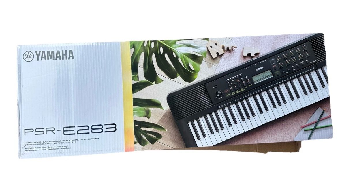 Yamaha PSR-E283 61-Key Portable Keyboard