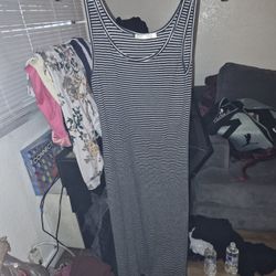 Heart And Hips Dress Size Medium 