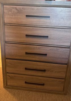 5-Drawer Wood Dresser Chest