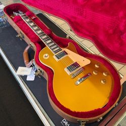 2017 Gibson Les Paul Classic Gold Top Electric Guitar with Hardshell Case