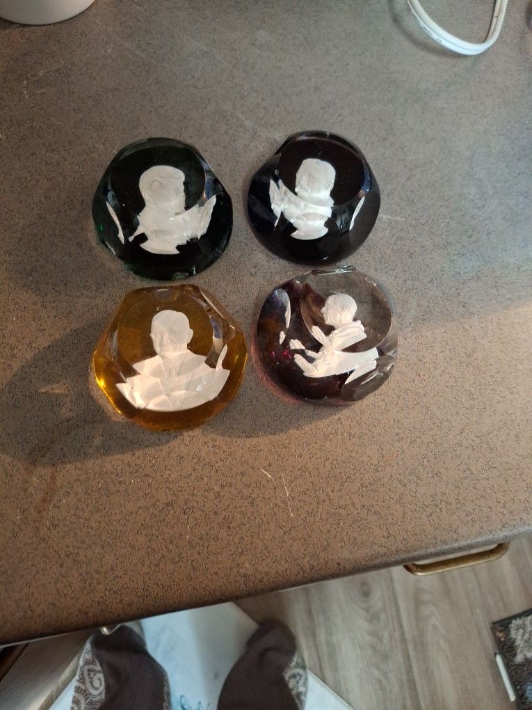 4 Paperweights