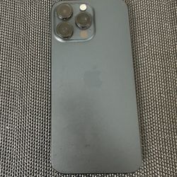 Iphone 15 Pro Max (Unlocked)