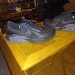 Nike Air Max Excee Size 10.5