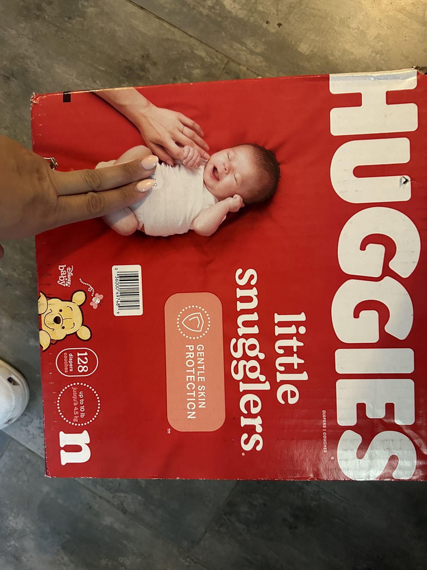 Huggies Newborn 128 diapers 